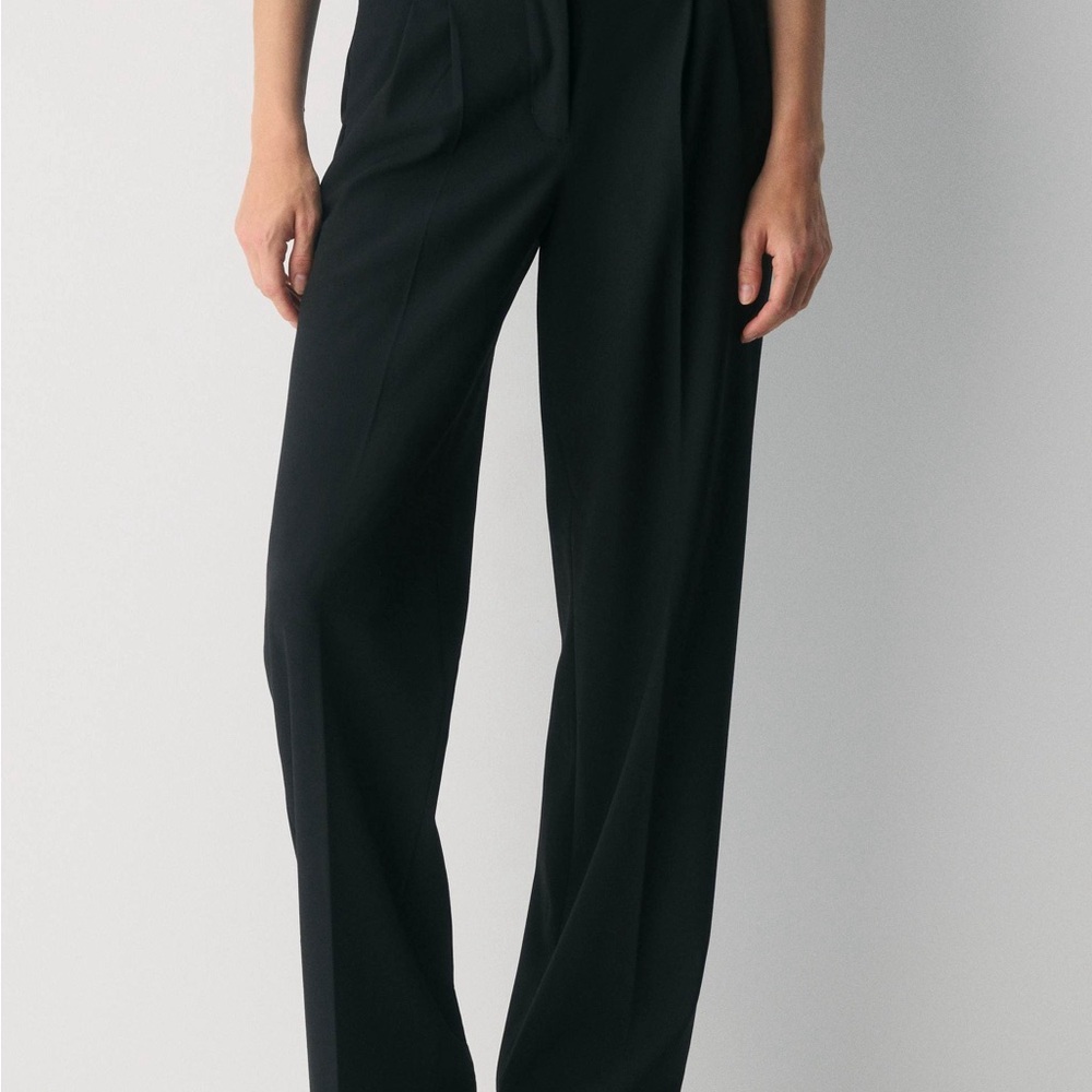 Aritzia Wilfred black effortless pants